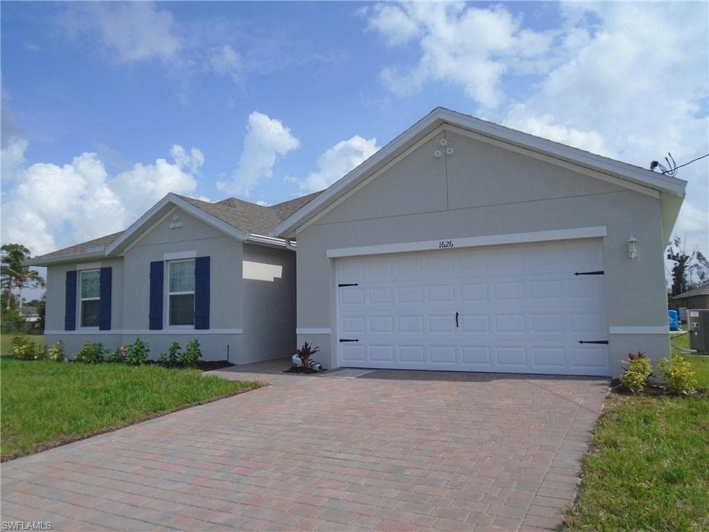 1626 Embers PKWY W CAPE CORAL, FL 33993