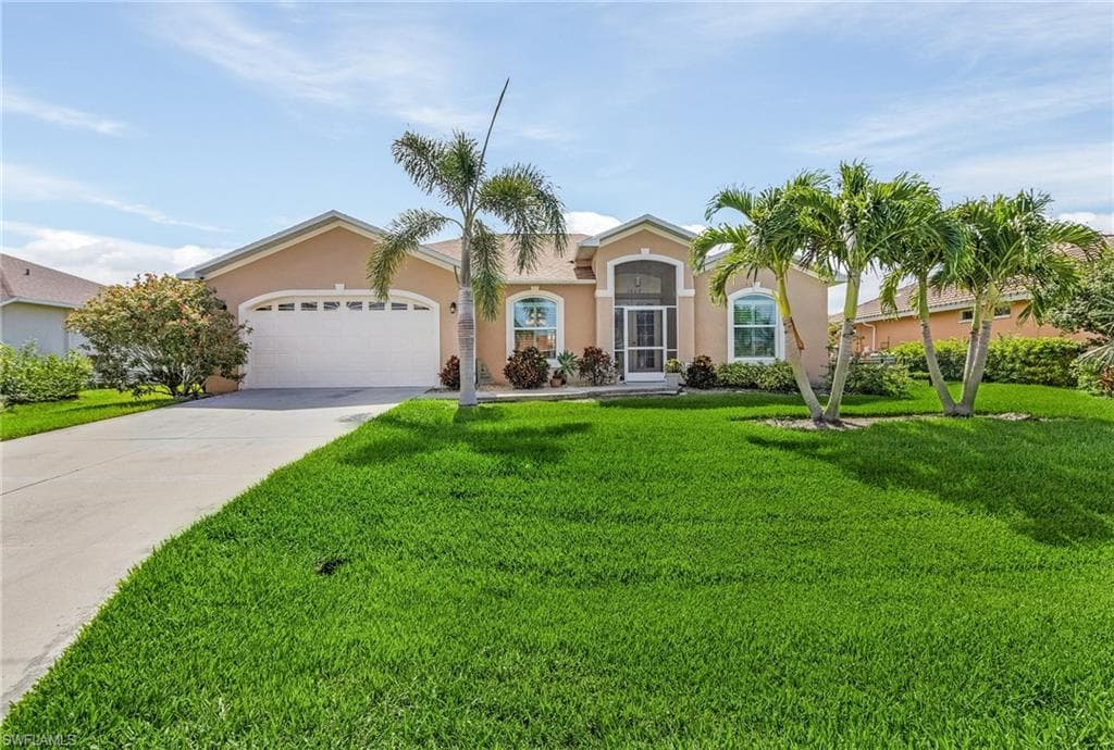 2609 29th PL CAPE CORAL, FL 33914