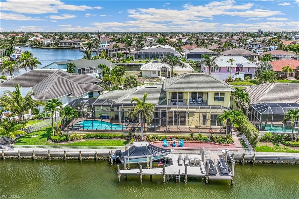 940 Moon CT MARCO ISLAND, FL 34145