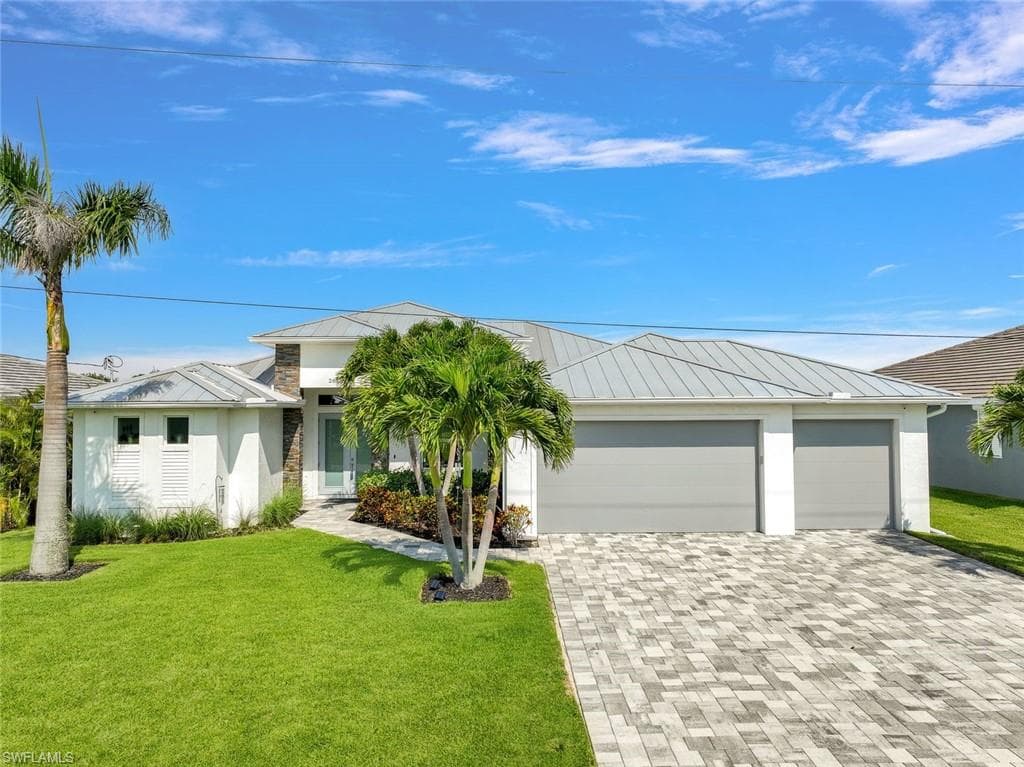 2612 SW 24th AVE CAPE CORAL, FL 33914