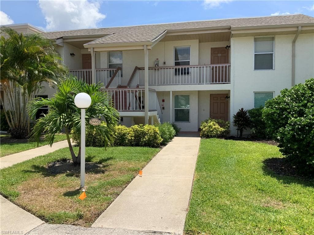 5455 Peppertree DR 7 FORT MYERS, FL 33908