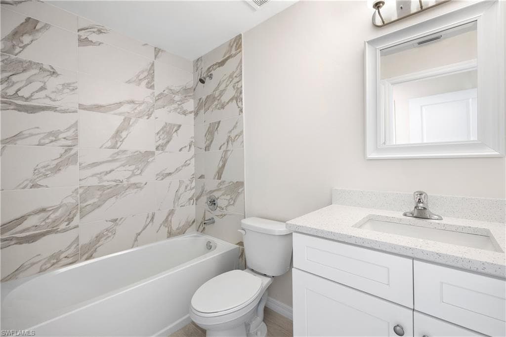 1418 NE Juanita PL CAPE CORAL, FL 33909