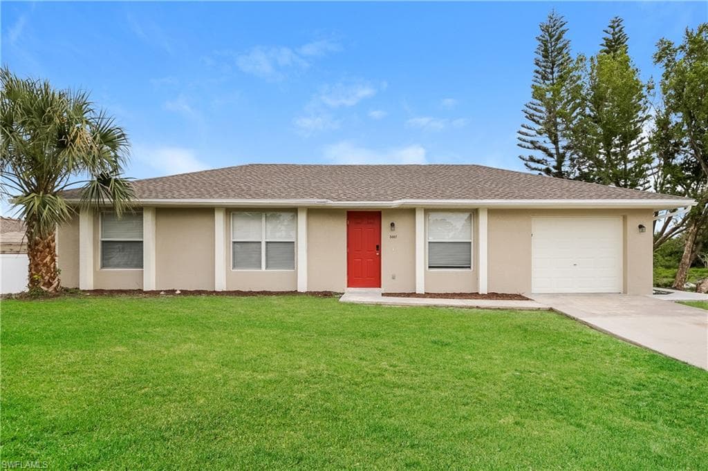 3007 7th ST SW LEHIGH ACRES, FL 33976