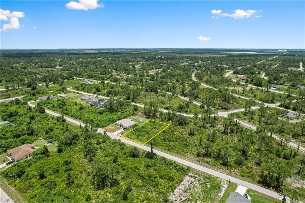 563 Sherwood AVE S LEHIGH ACRES, FL 33974