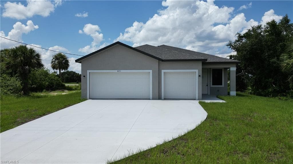 8051 Sherwood Cir LABELLE, FL 33935