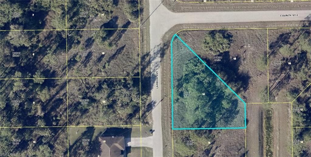 419 Lambda AVE S LEHIGH ACRES, FL 33974