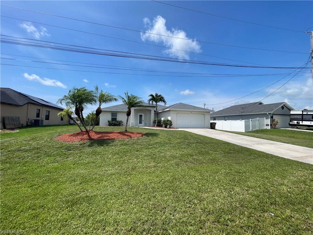 1905 SW Embers TER CAPE CORAL, FL 33991