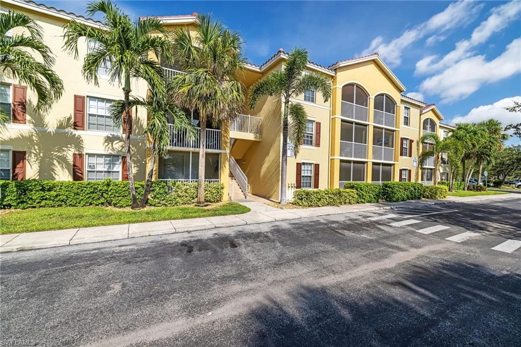 4122 Residence DR 119 FORT MYERS, FL 33901