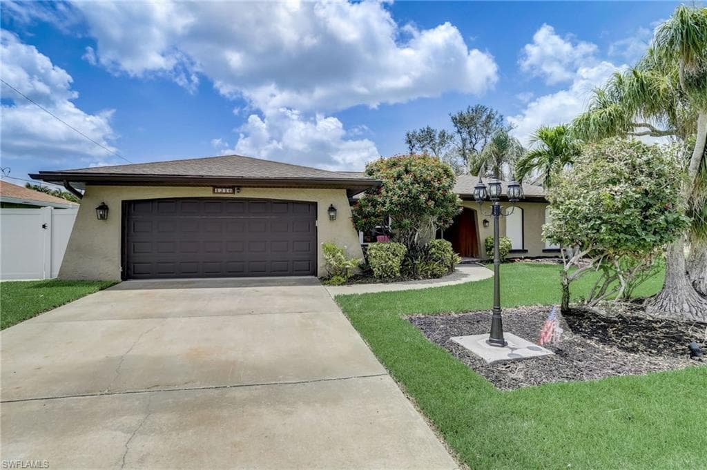 4216 SE 2nd AVE CAPE CORAL, FL 33904