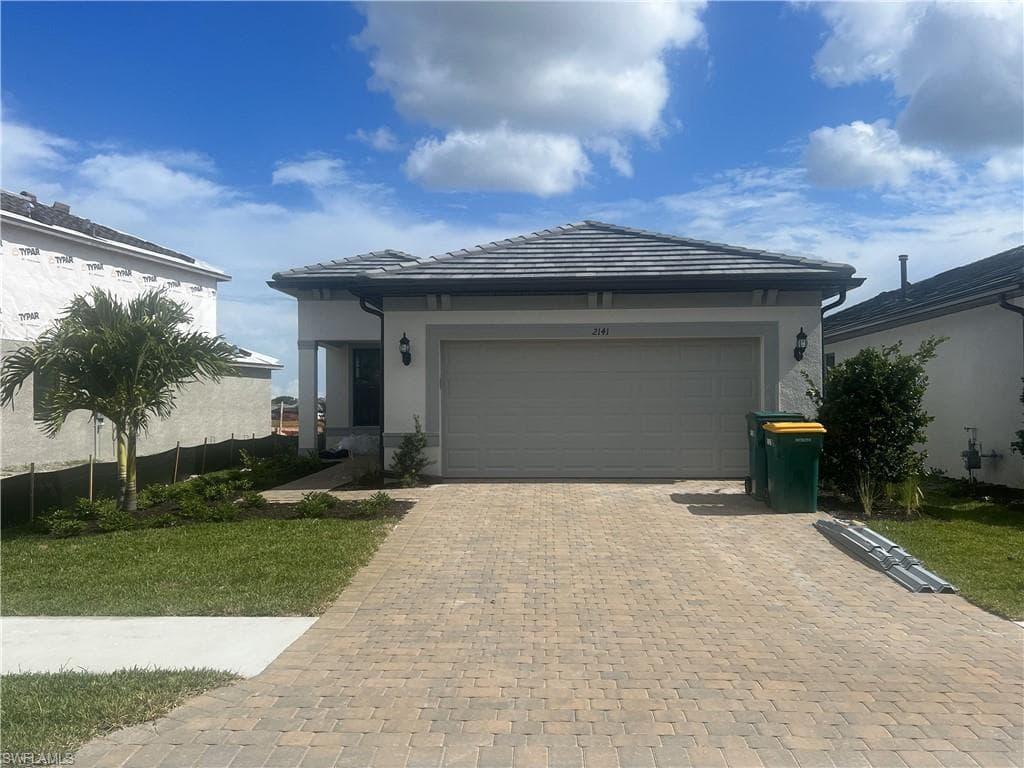 2141 Yellowfin CIR NAPLES, FL 34114