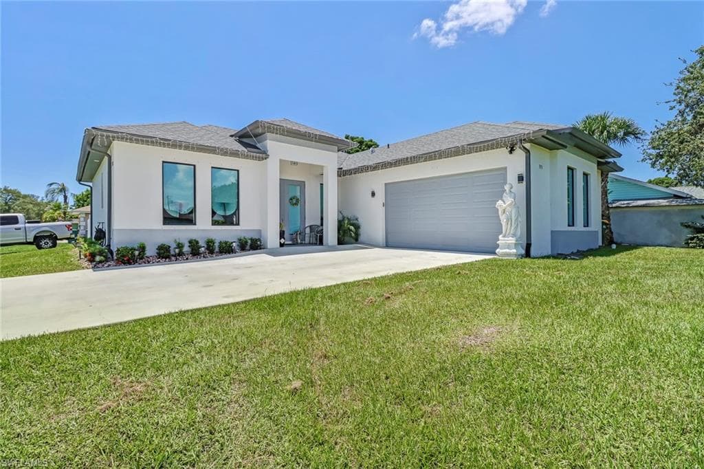 3153 42nd ST SW NAPLES, FL 34116