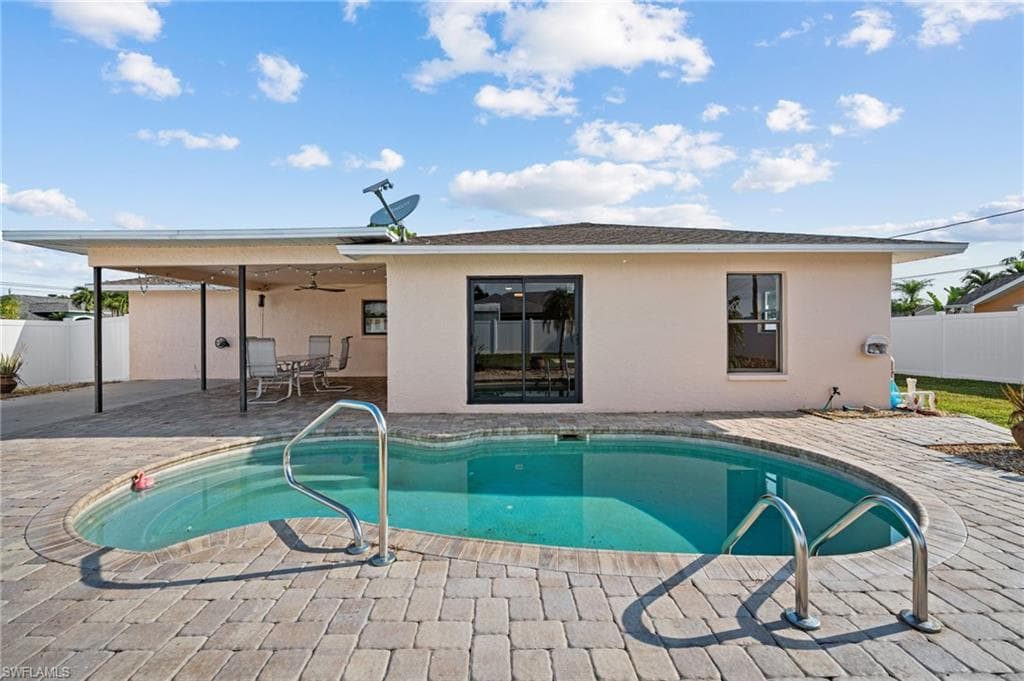 602 SE 30th ST CAPE CORAL, FL 33904