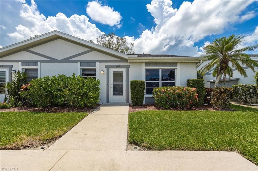 6825 Bogey DR FORT MYERS, FL 33919