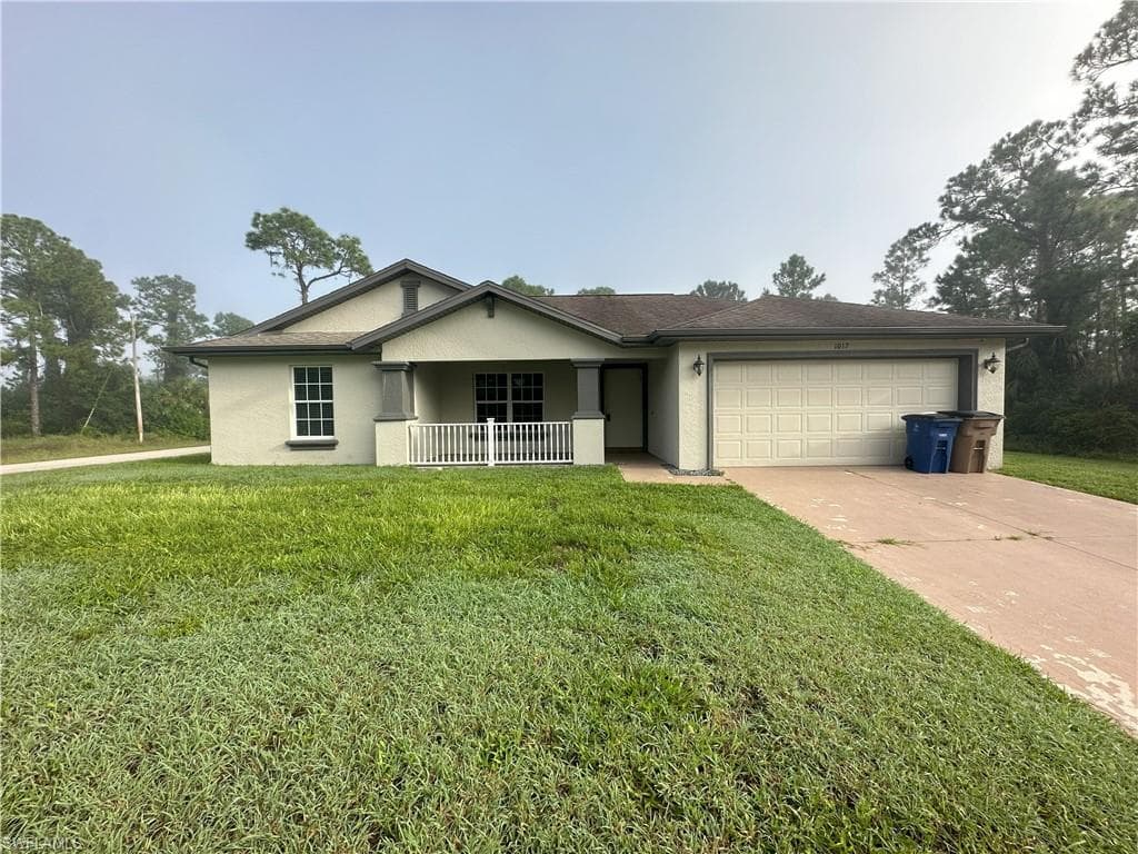 1017 Alcalde ST E LEHIGH ACRES, FL 33974