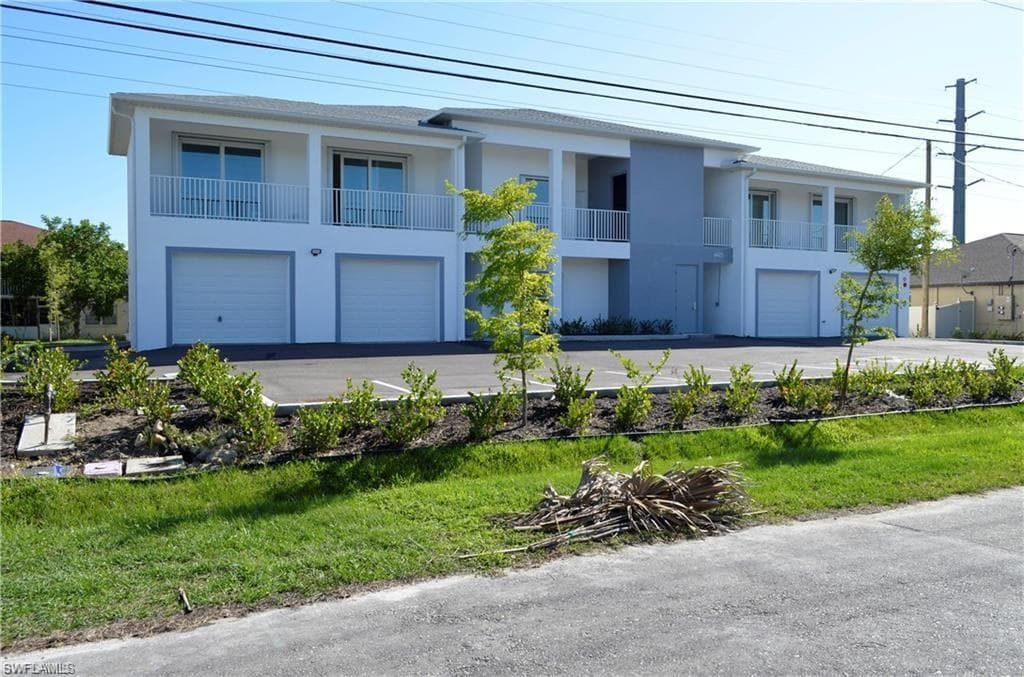4425 SW Santa Barbara PL 103 CAPE CORAL, FL 33914