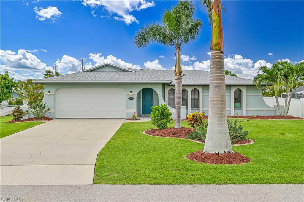 214 SW 38th ST CAPE CORAL, FL 33914
