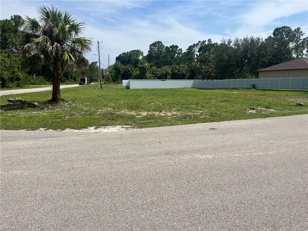 162 Canary AVE S LEHIGH ACRES, FL 33974