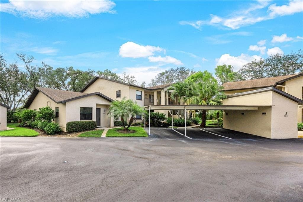10131 Maddox LN 101 BONITA SPRINGS, FL 34135