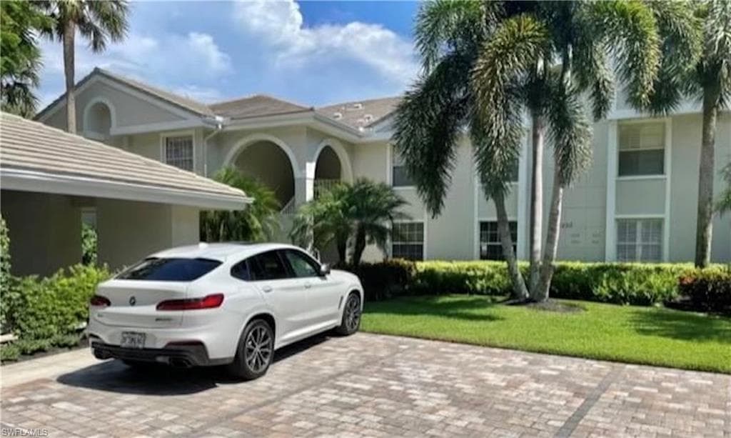 6250 Bellerive AVE 5-503 NAPLES, FL 34119