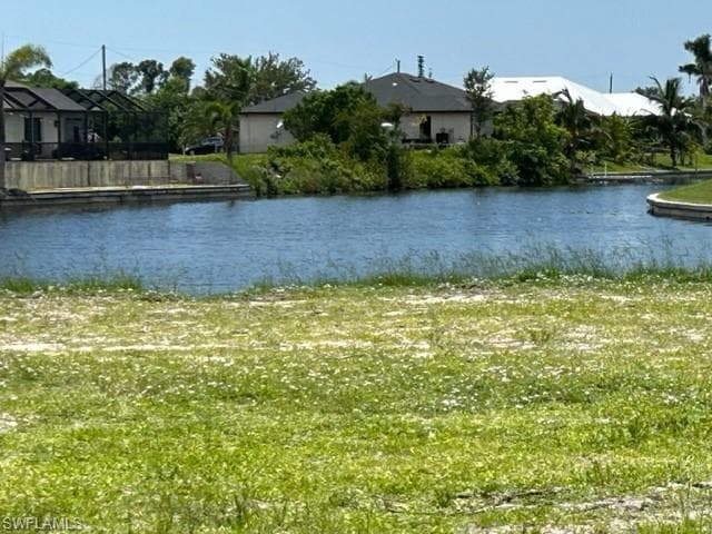 2528 NW 1st TER CAPE CORAL, FL 33993