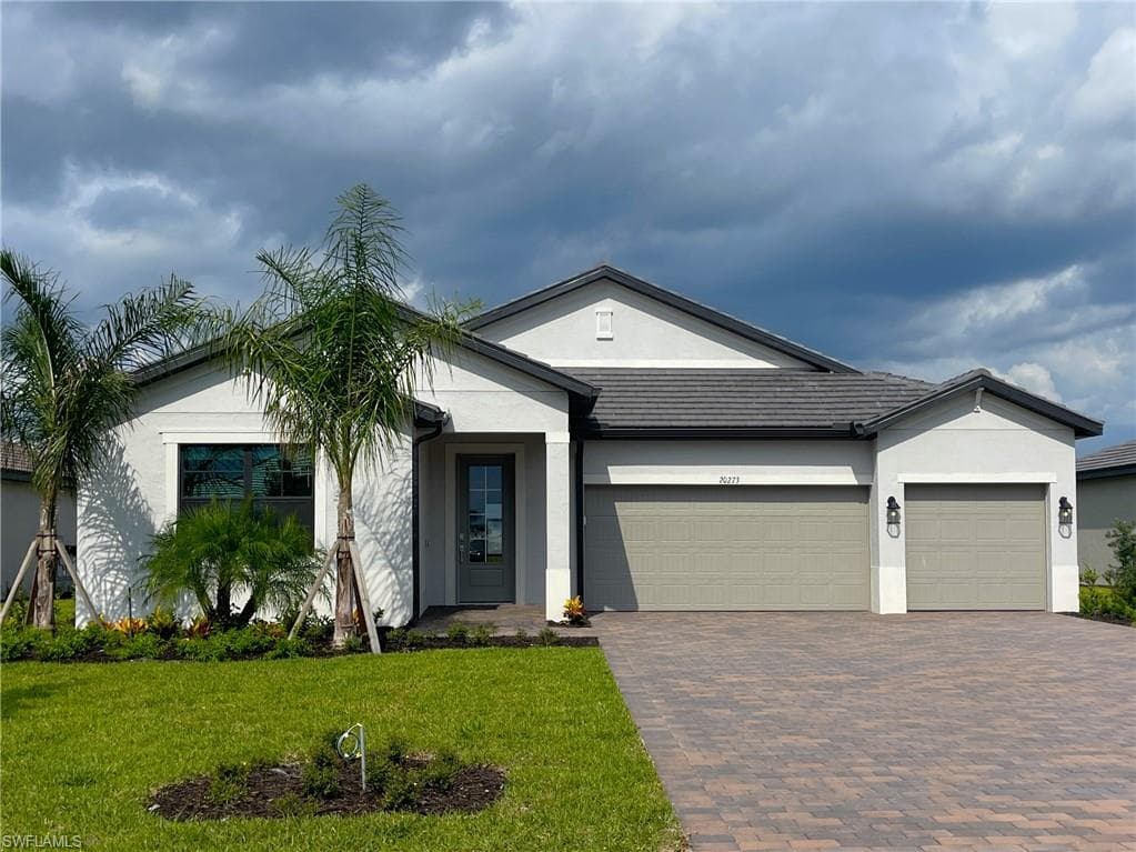 20273 Kingmont DR ESTERO, FL 33928