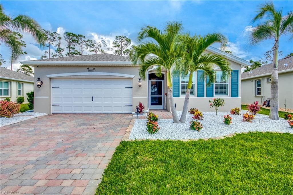 3085 Amadora CIR CAPE CORAL, FL 33909