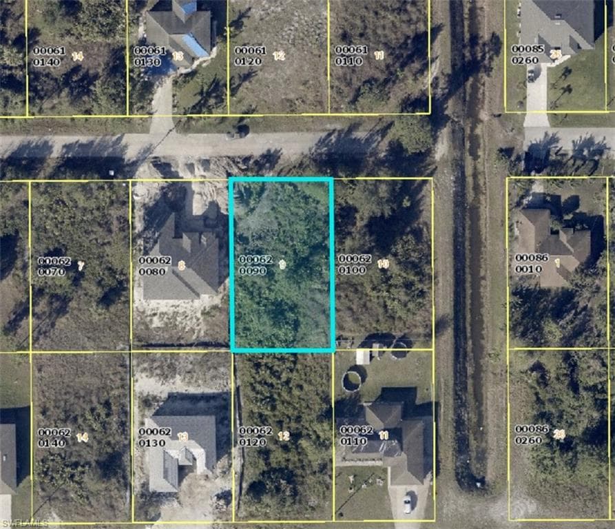 3203 39th ST SW LEHIGH ACRES, FL 33976