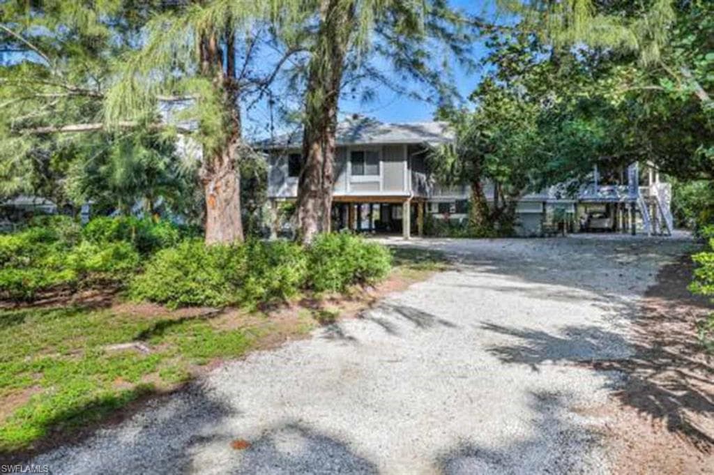 1454 Sandpiper CIR SANIBEL, FL 33957