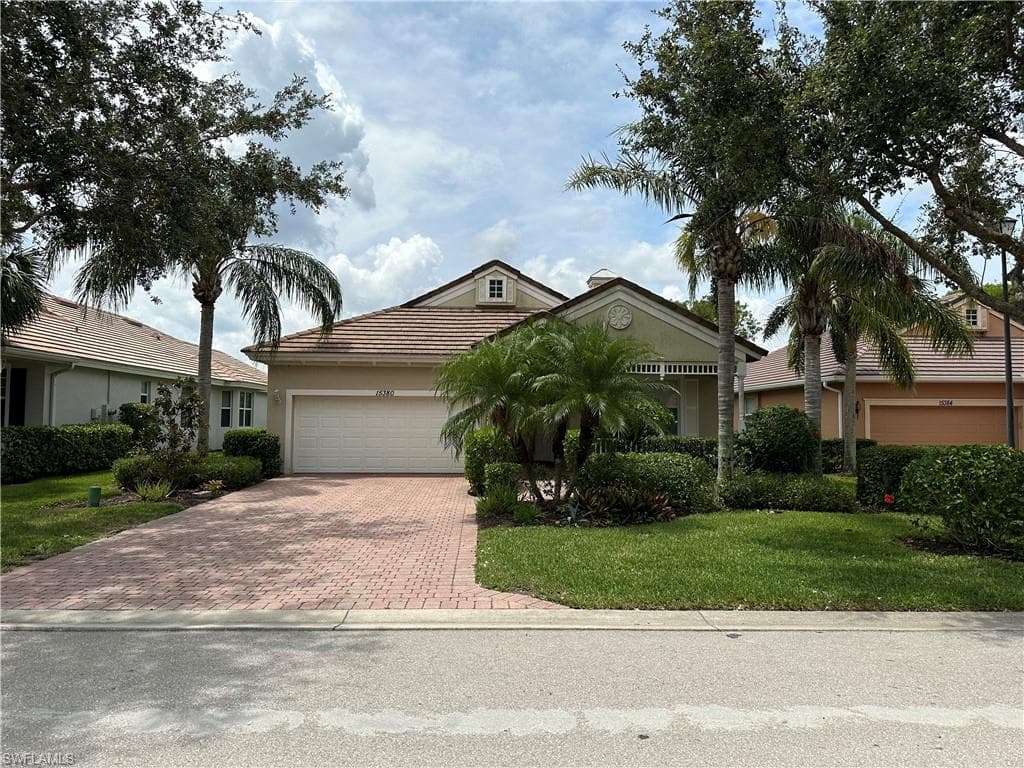 15380 Yellow Wood DR ALVA, FL 33920