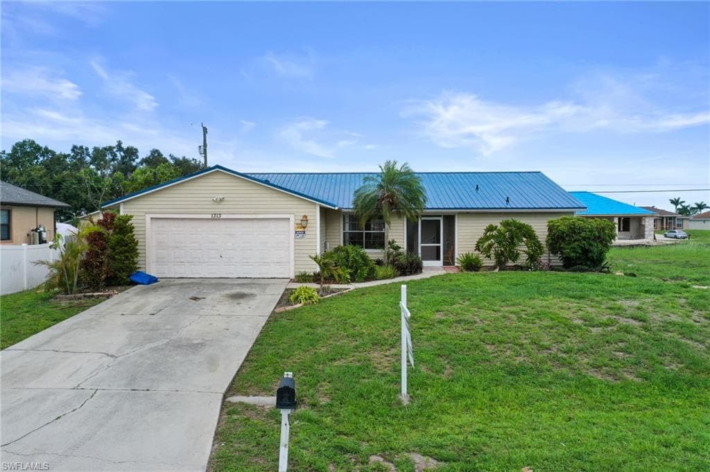 1313 NE 12th PL CAPE CORAL, FL 33909