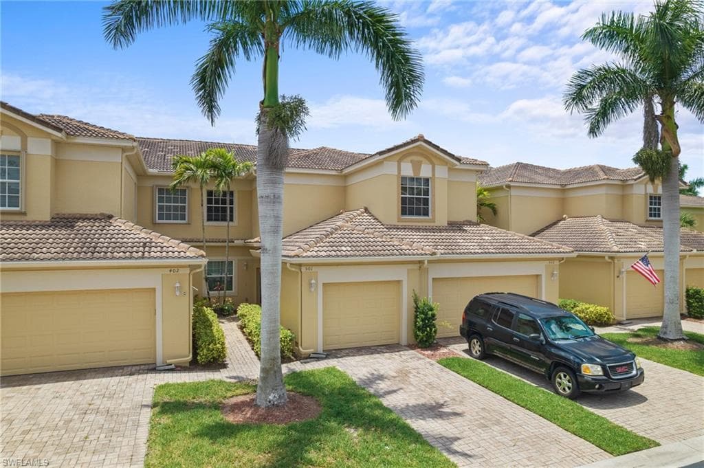 6031 Jonathans Bay CIR 501 FORT MYERS, FL 33908