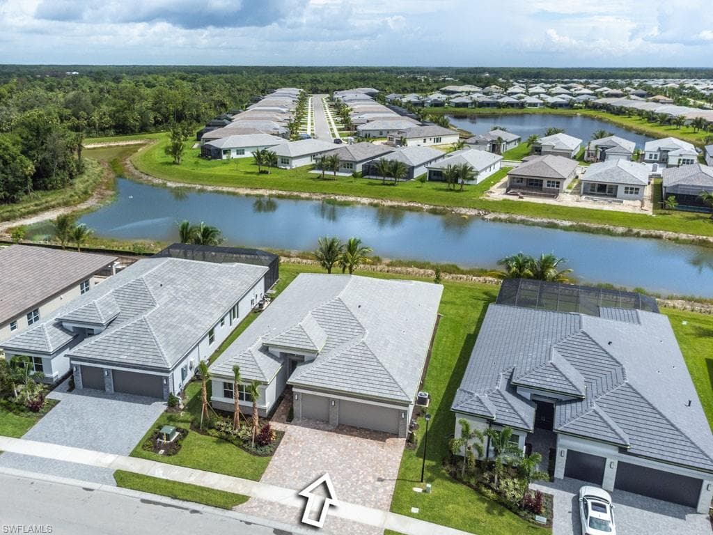 12027 Oleander AVE NAPLES, FL 34120