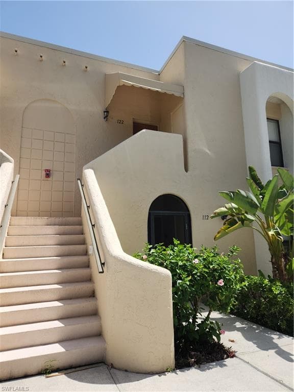 3320 OLYMPIC DR 122 NAPLES, FL 34105