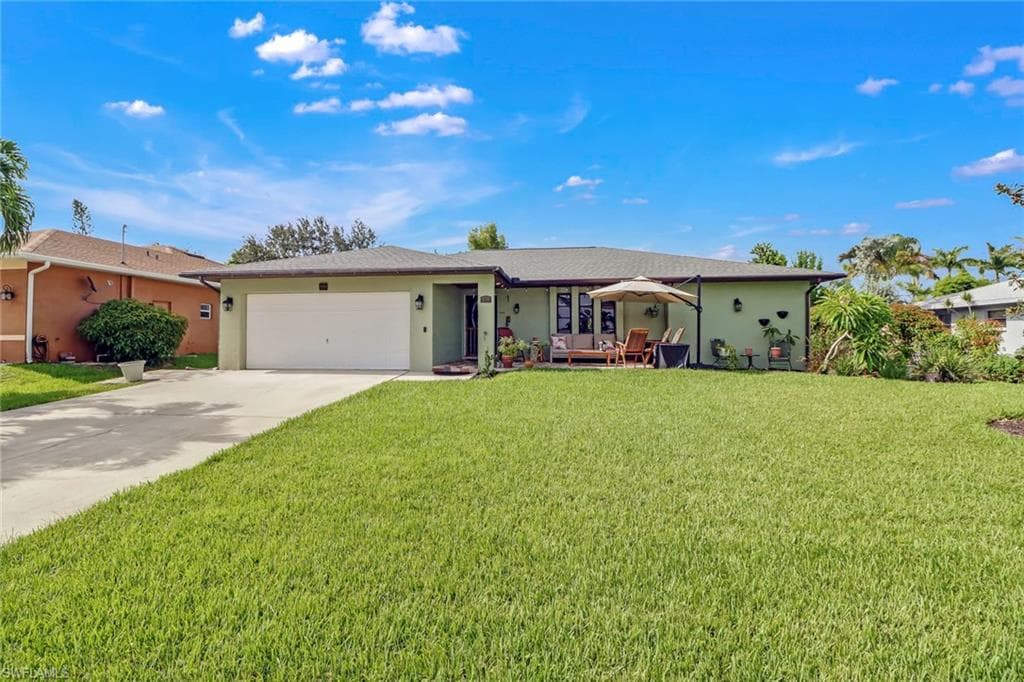 134 SE 43rd LN CAPE CORAL, FL 33904