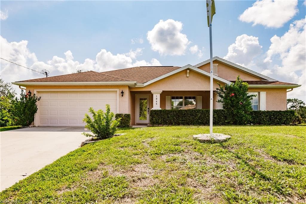 1065 Edgerton AVE LEHIGH ACRES, FL 33974