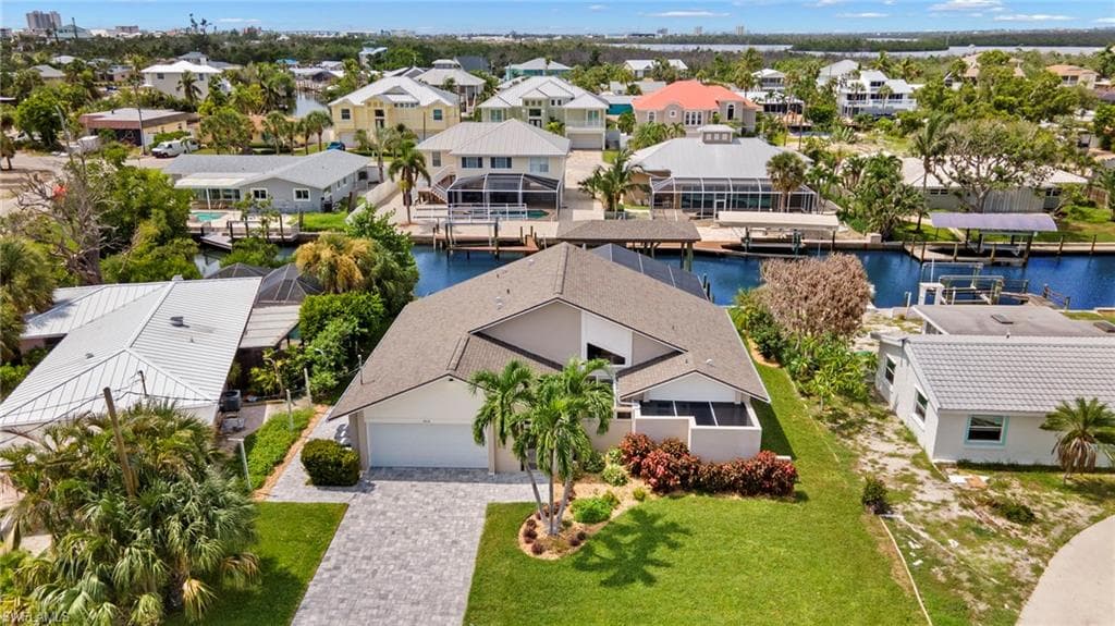 323 Washington CT FORT MYERS BEACH, FL 33931