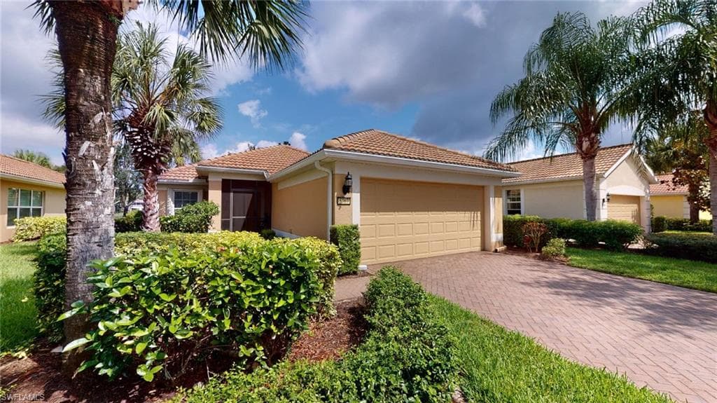 5767 Declaration CT AVE MARIA, FL 34142