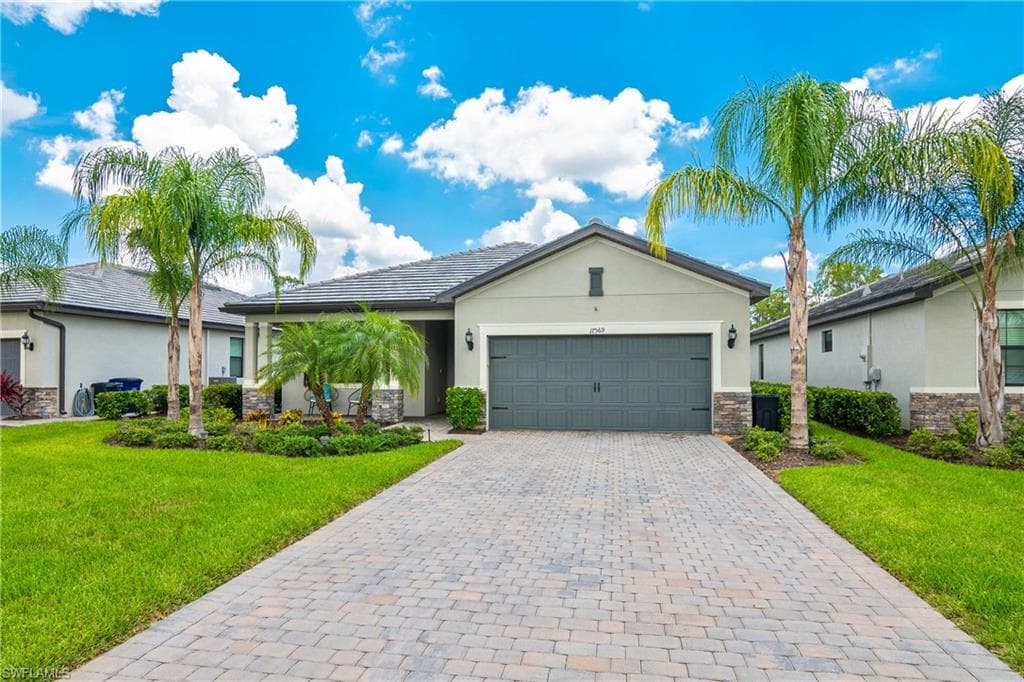 17569 Ashcomb WAY ESTERO, FL 33928