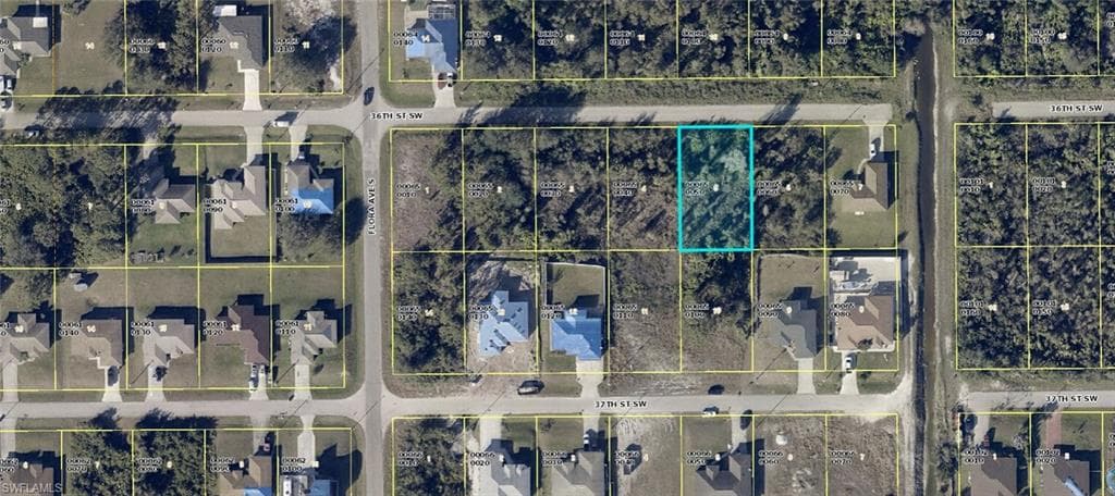 2705 36th ST SW LEHIGH ACRES, FL 33976