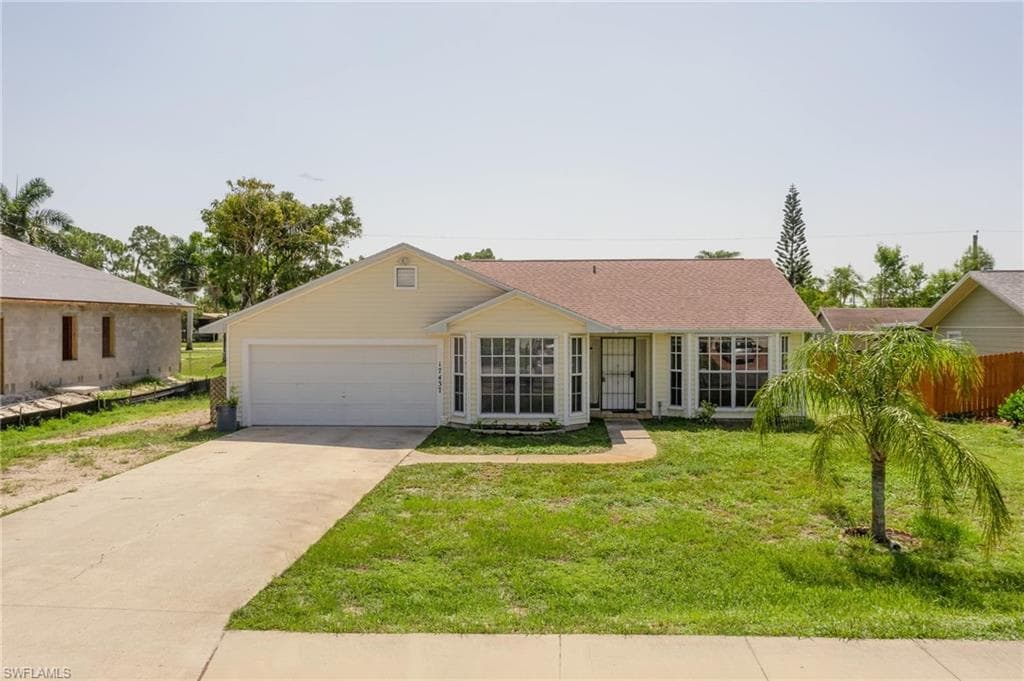 17437 Lee RD FORT MYERS, FL 33967
