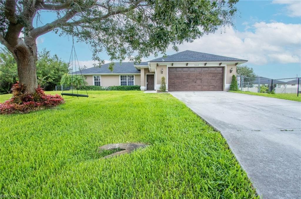 3412 33rd ST SW LEHIGH ACRES, FL 33976