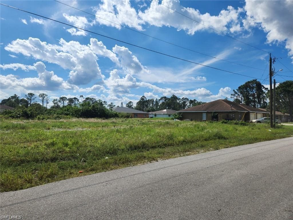 4709-4711 13th ST SW LEHIGH ACRES, FL 33973
