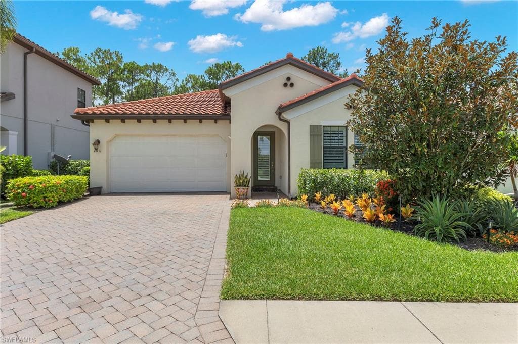 4411 Raffia Palm CIR NAPLES, FL 34119
