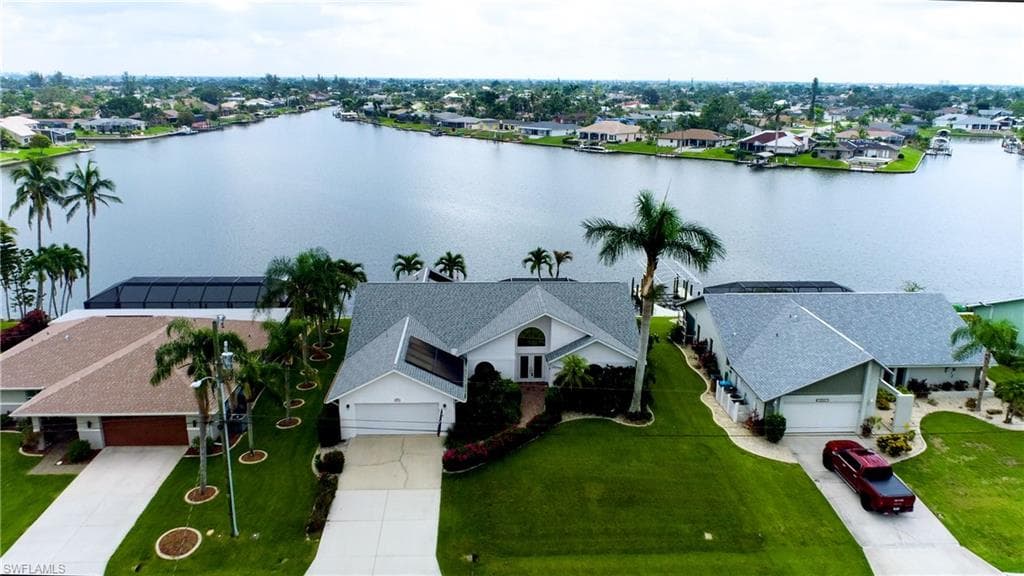 3317 SE 1st AVE CAPE CORAL, FL 33904