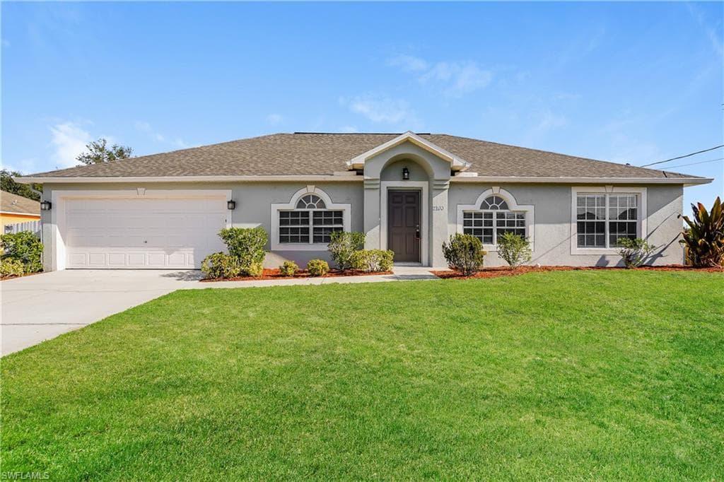 2100 Christopher AVE N LEHIGH ACRES, FL 33971