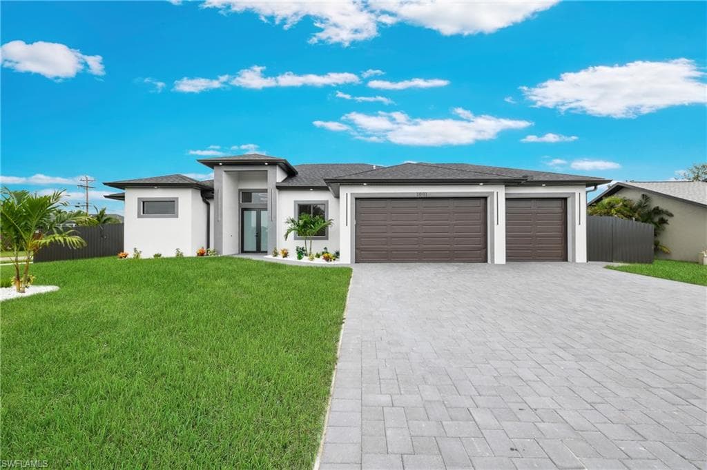 1001 SW 11th AVE CAPE CORAL, FL 33991