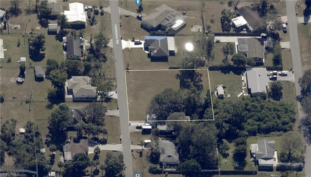 15 Louisiana RD LEHIGH ACRES, FL 33936