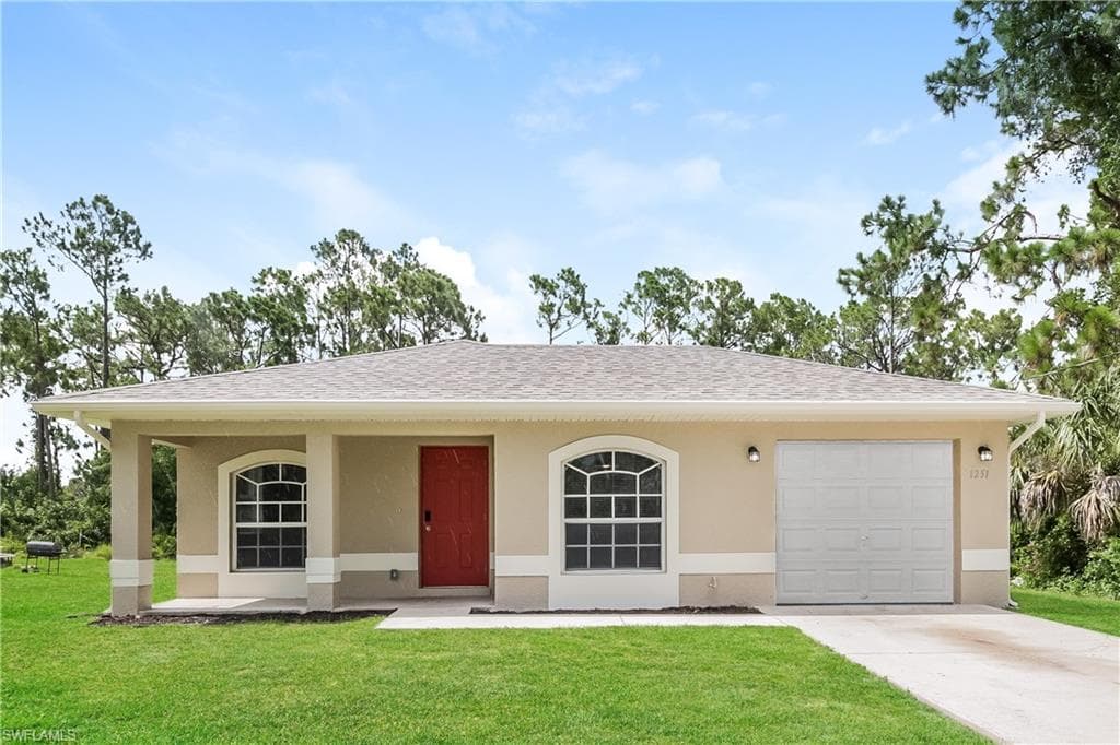 1251 Echo ST E LEHIGH ACRES, FL 33974
