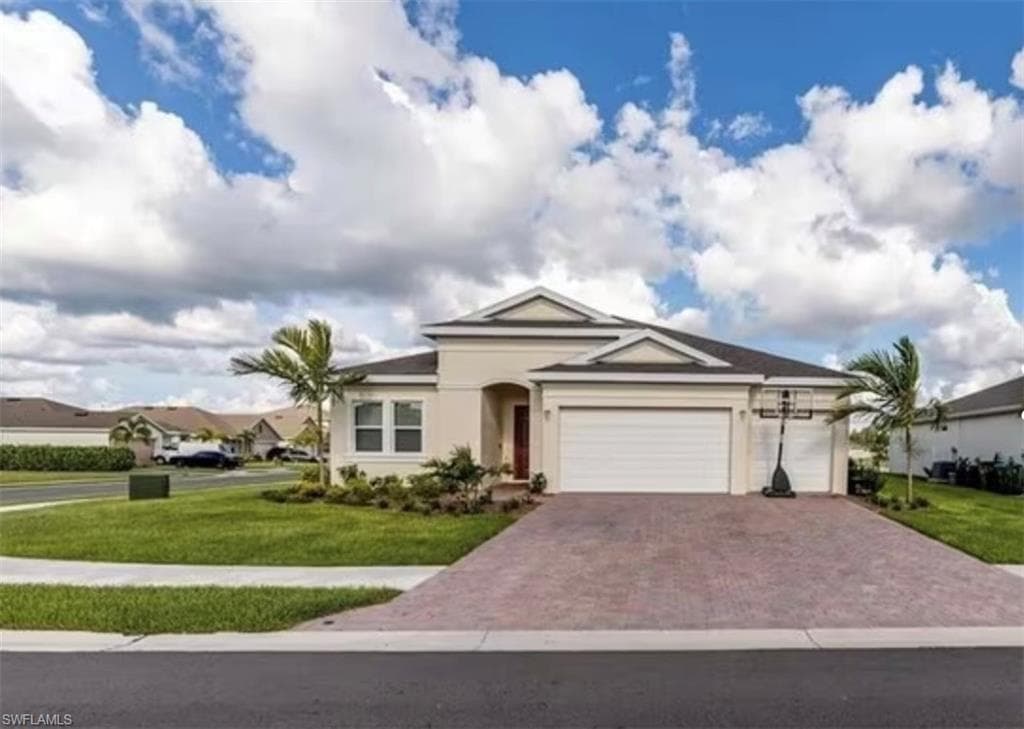 3333 Acapulco CIR CAPE CORAL, FL 33909