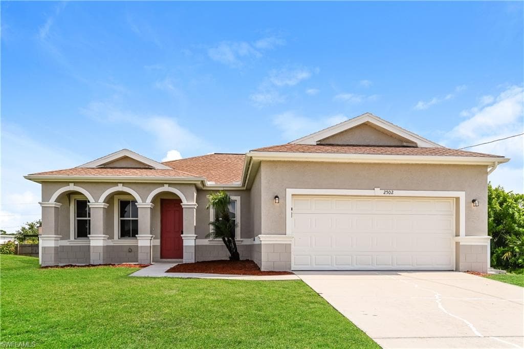 2502 26th ST W LEHIGH ACRES, FL 33971